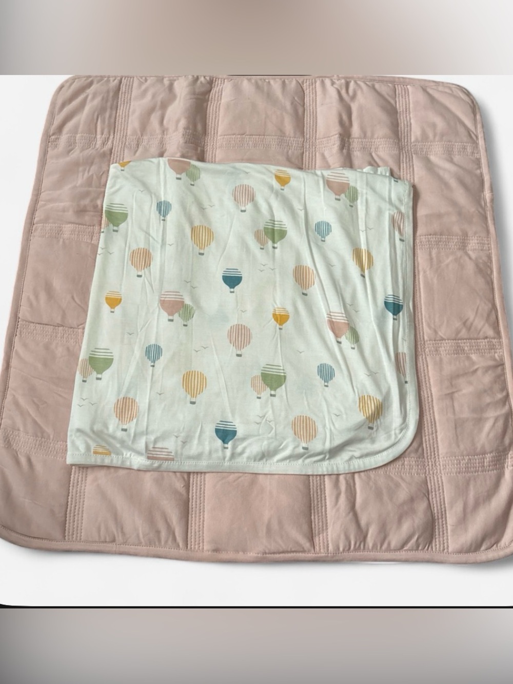 Hearth & Hand Hot Air Balloon Baby Swaddle Blanket & 24” quilted tummy play mat